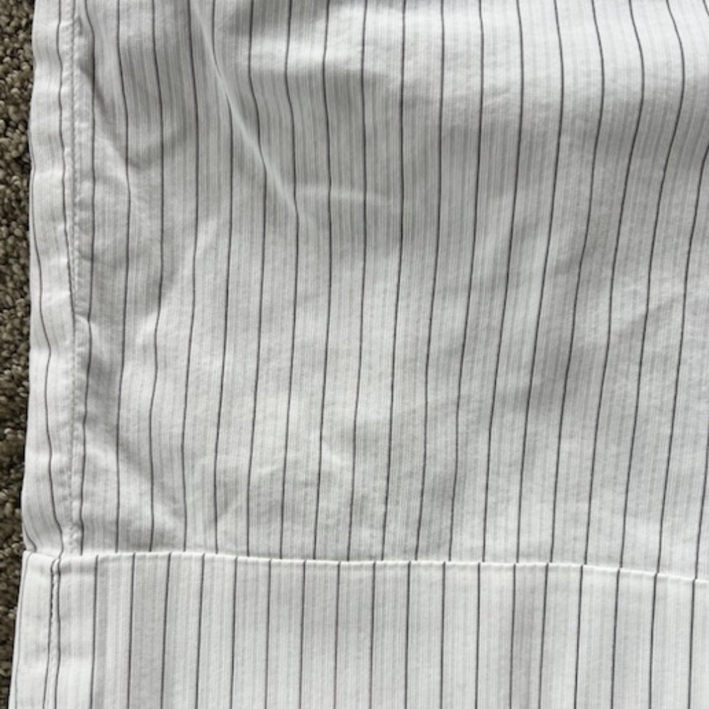 White House Black Market White with Black Pinstripe Size 10 Shorts - Picture 4 of 5